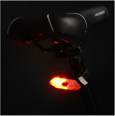 Фонарь для велосипеда светодиодный с поворотниками и звуковым сигналом - Фото 3