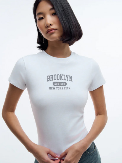 Футболка женская облегающая с надписью «Brooklyn»