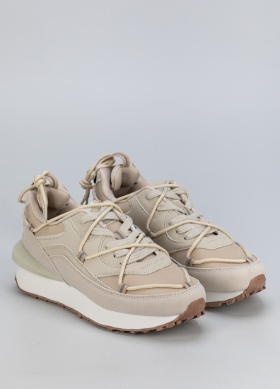 Кроссовки женские