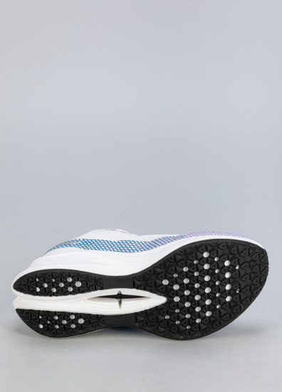 Кроссовки женские