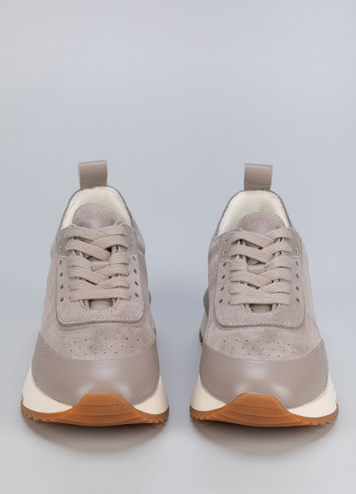 Кроссовки женские