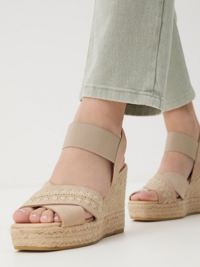 Босоножки женские