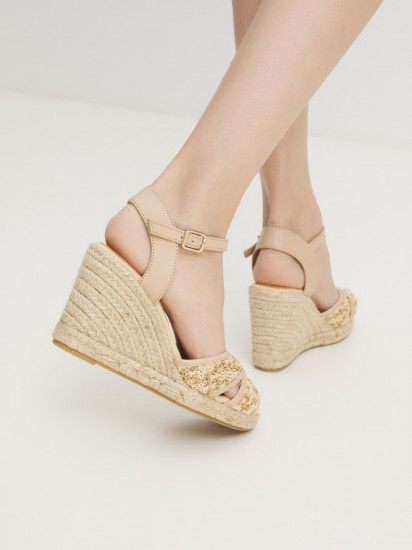 Босоножки женские