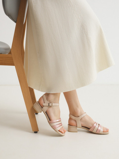 Босоножки женские