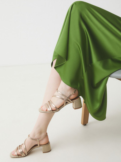 Босоножки женские