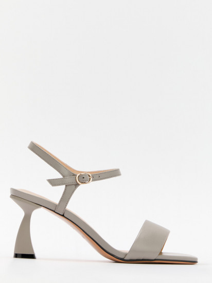 Босоножки женские