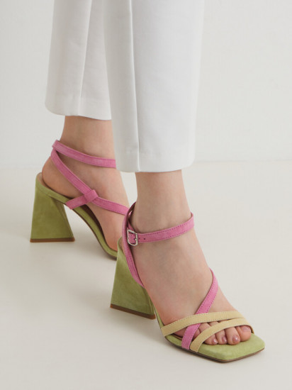 Босоножки женские