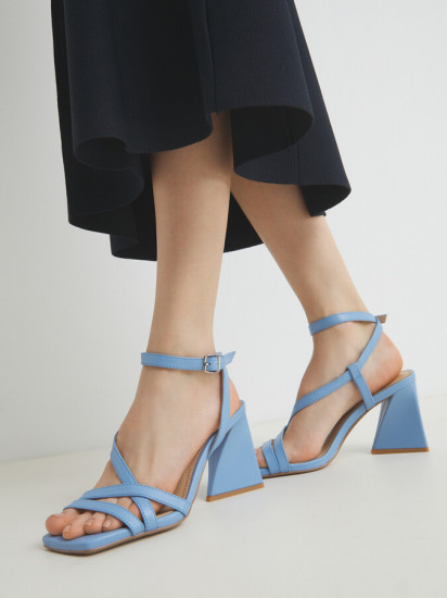 Босоножки женские