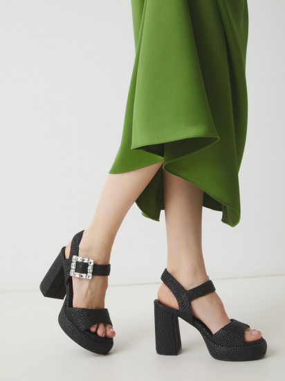 Босоножки женские