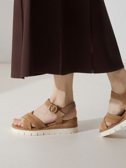 Босоножки женские