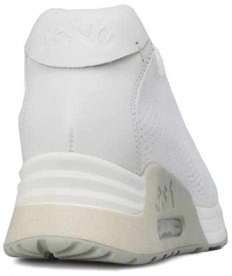 Кроссовки женские