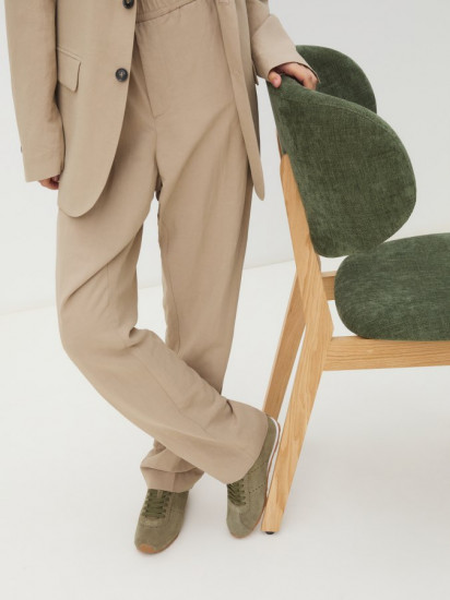 Кроссовки женские