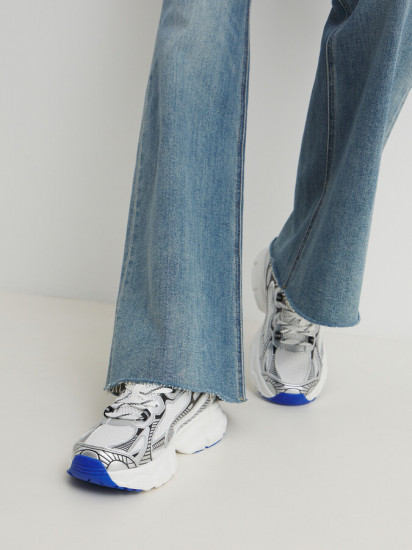 Кроссовки женские