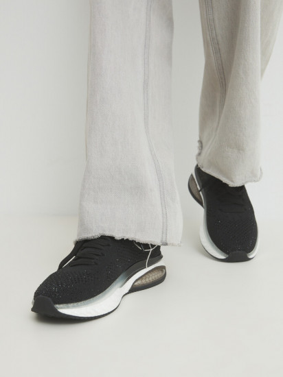 Кроссовки женские