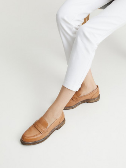 Лоферы женские