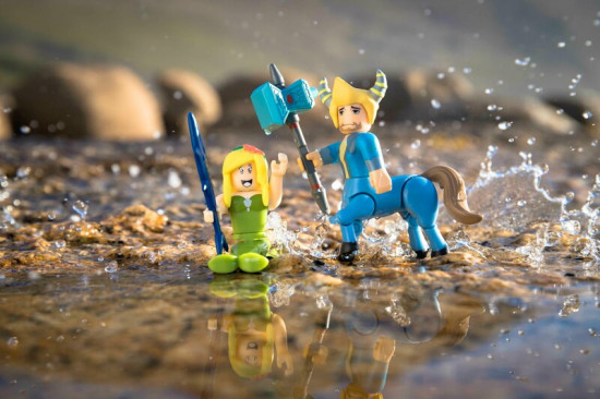Игровая коллекционная фигурка «Roblox Game Packs Neverland Lagoon: Tales of FeyDorf»