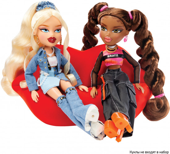 Игрушка-диван в форме губ для кукол Bratz