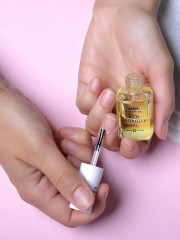 Масло для ногтей и кутикулы «Питание и увлажнение» - Фото 1