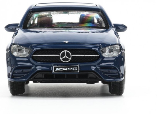 Машина «Mercedes-Benz E-Class AMG»