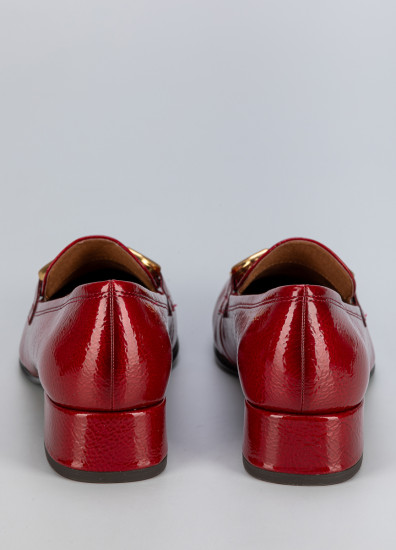 Лоферы женские