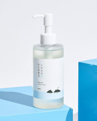 Лёгкое гидрофильное масло с морской водой «1025 Dokdo Cleansing Oil» - Фото 1
