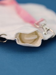 Грелка с ремешком «Foodie goose» - Фото 7