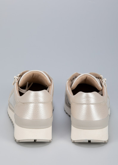 Кроссовки женские