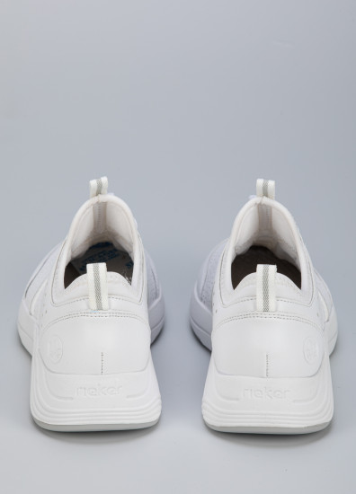 Кроссовки женские