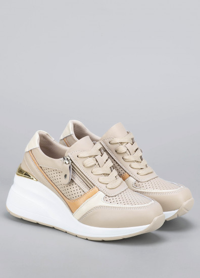 Кроссовки женские