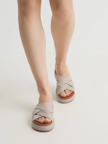 Шлепанцы женские