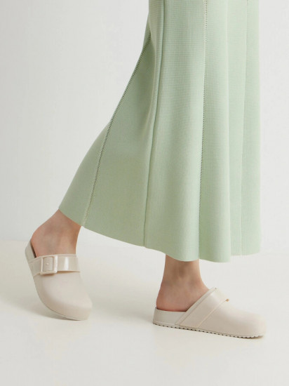 Шлепанцы женские