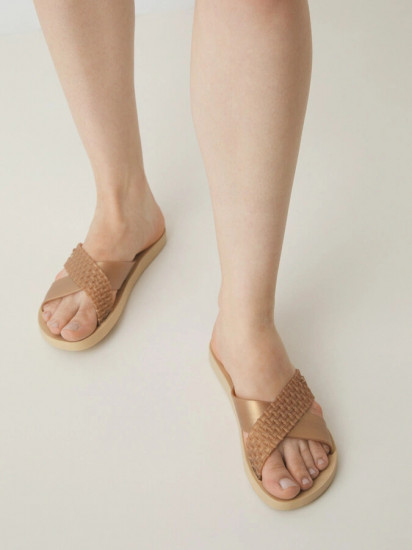 Шлепанцы женские