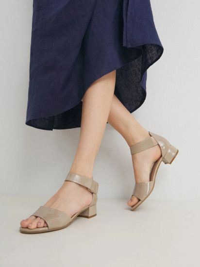 Босоножки женские