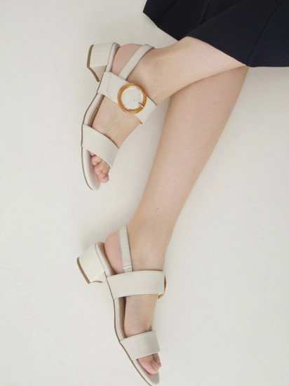 Босоножки женские