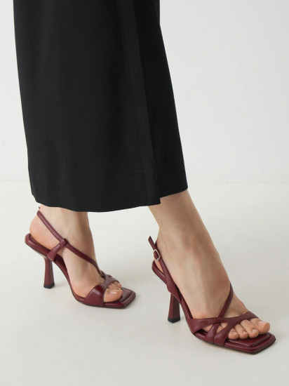 Босоножки женские