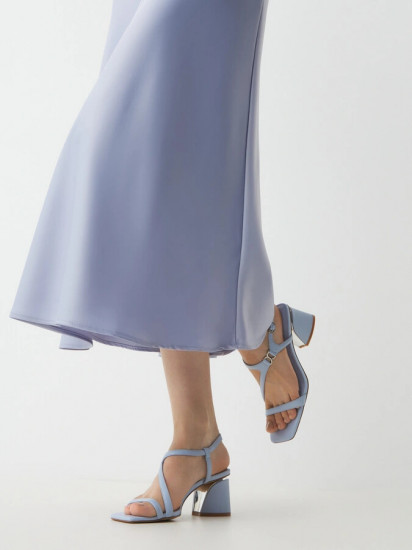 Босоножки женские