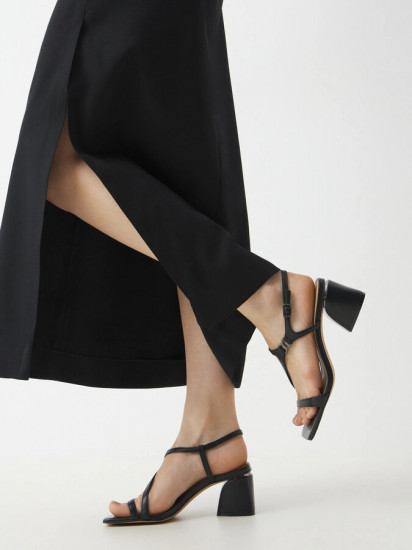 Босоножки женские