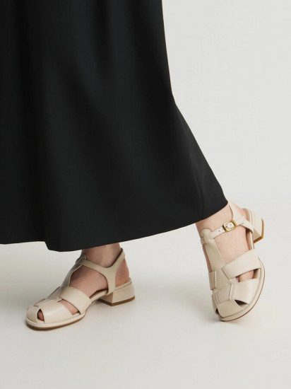 Босоножки женские