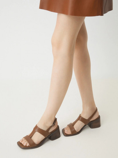 Босоножки женские