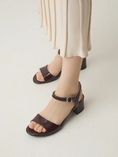 Босоножки женские