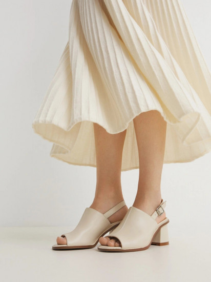 Босоножки женские