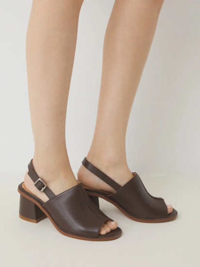 Босоножки женские