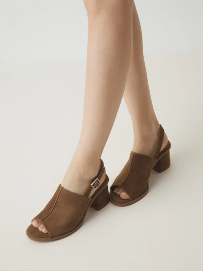 Босоножки женские