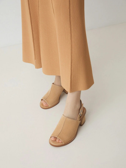 Босоножки женские