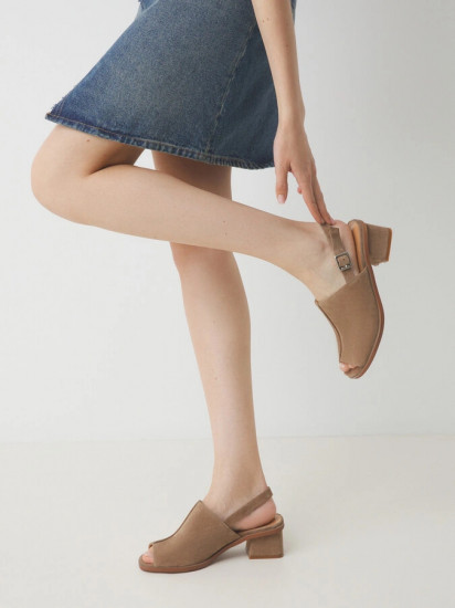 Босоножки женские