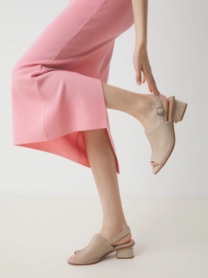 Босоножки женские