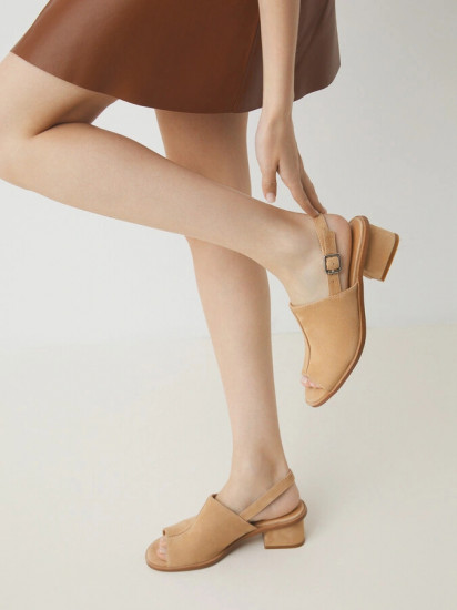 Босоножки женские