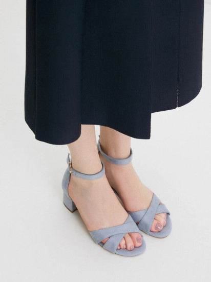 Босоножки женские