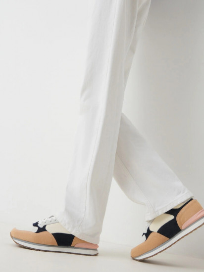 Кроссовки женские