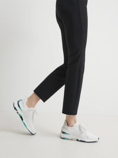 Кроссовки женские